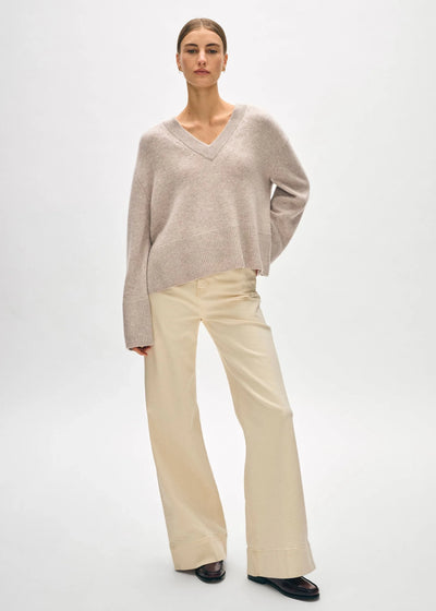 White + Warren V-Neck Cashmere Side Slit Beige