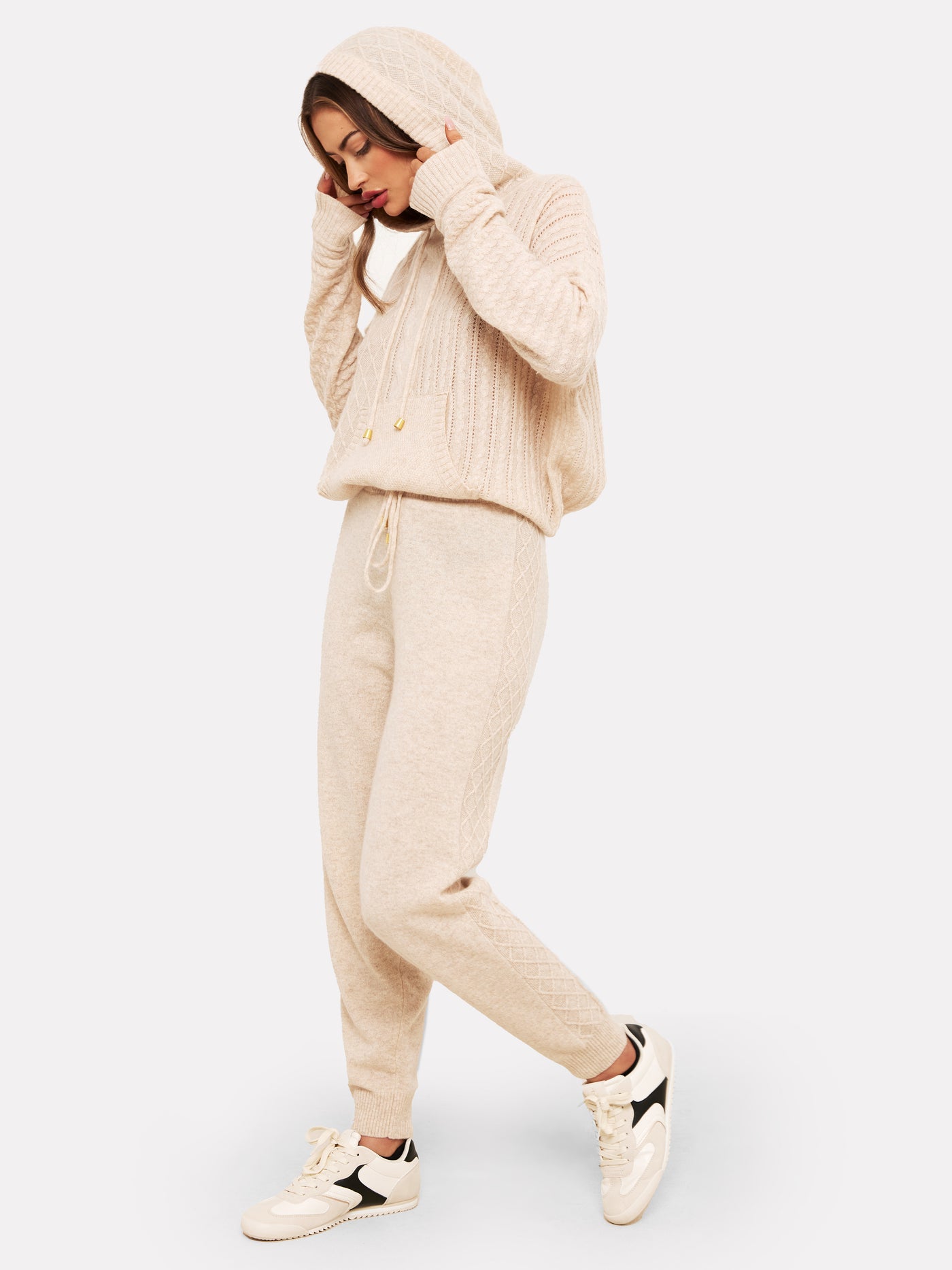 Brodie Luxe Cable Jogger Cygnet