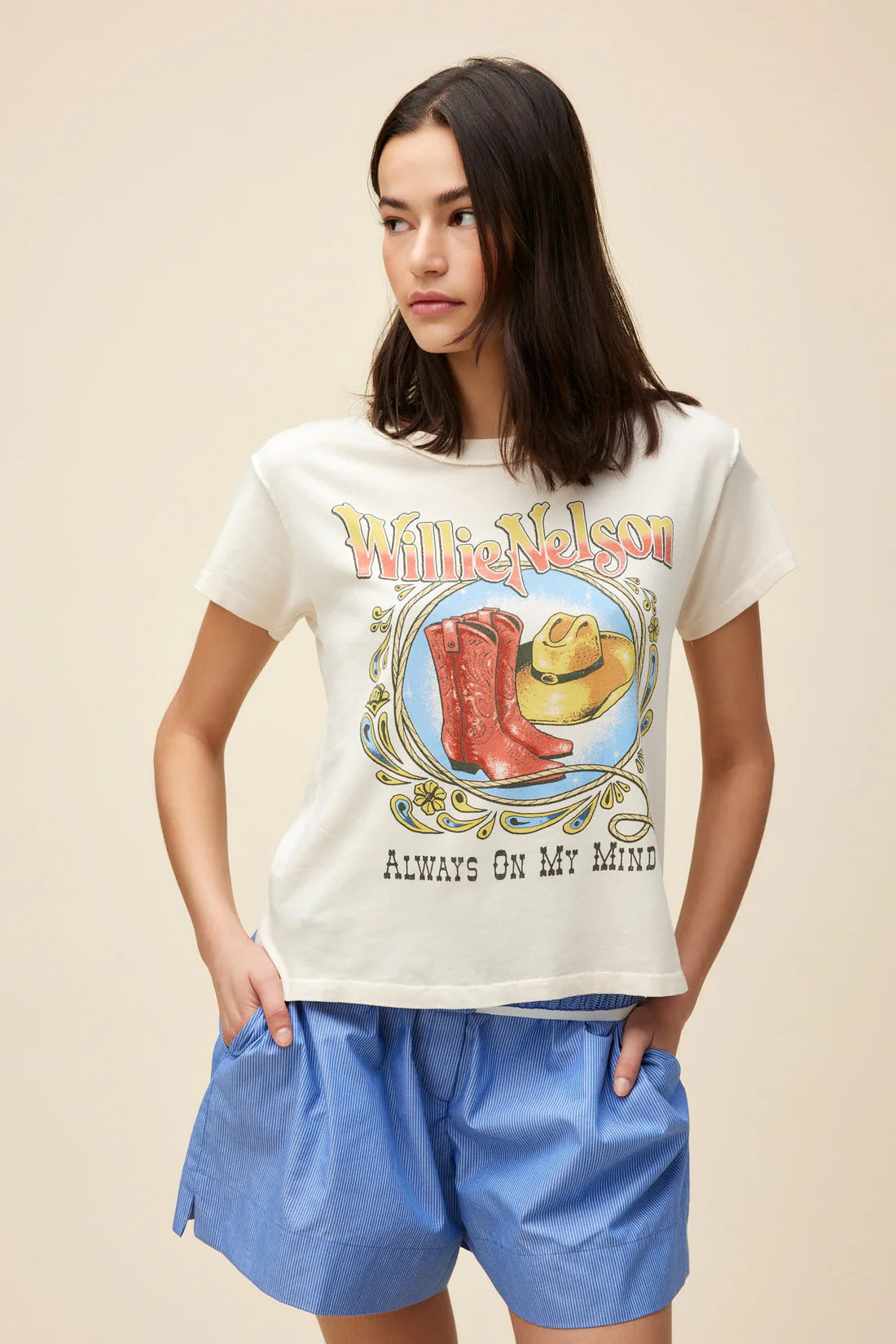 Daydreamer Willie Nelson Paisley Tee - Dirty White