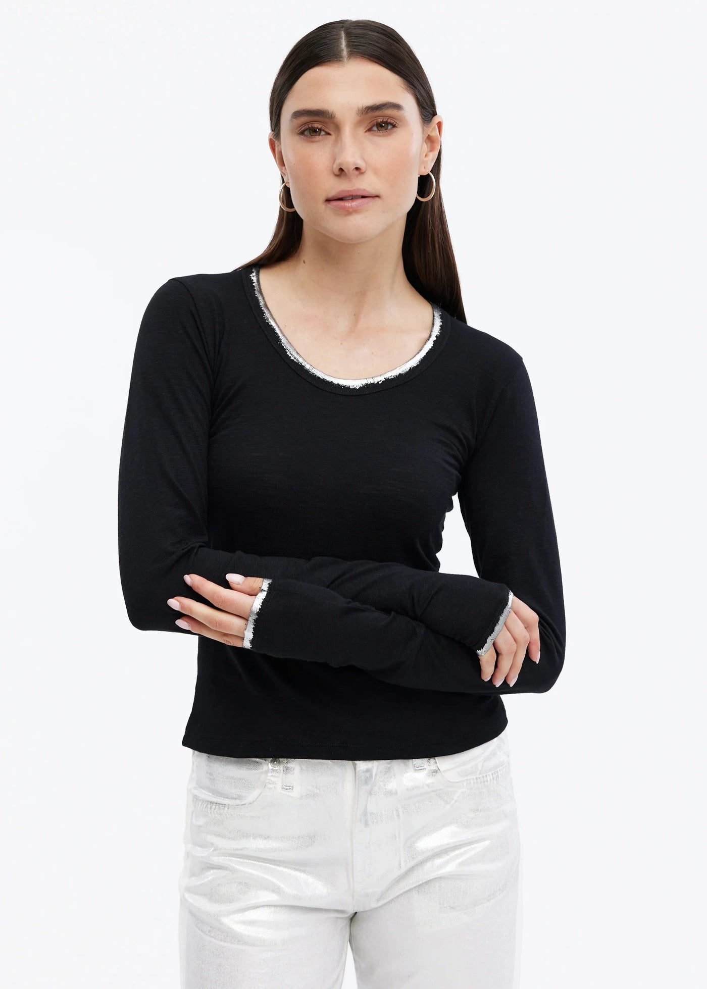 CHRLDR Kimmi Metallic Tipped L/S U neck T-shirt Black