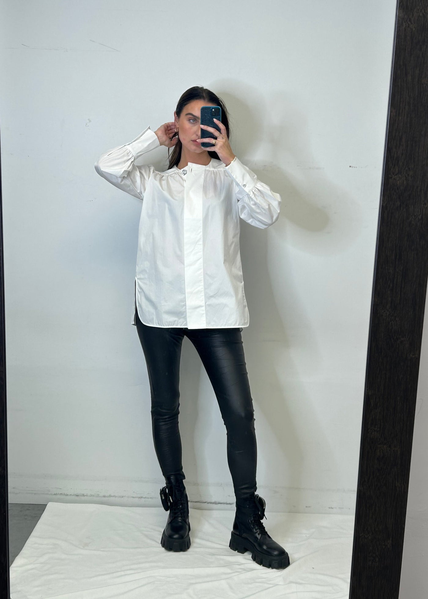 Max Volmary Oversized Cotton Shirt W/Heart Button White