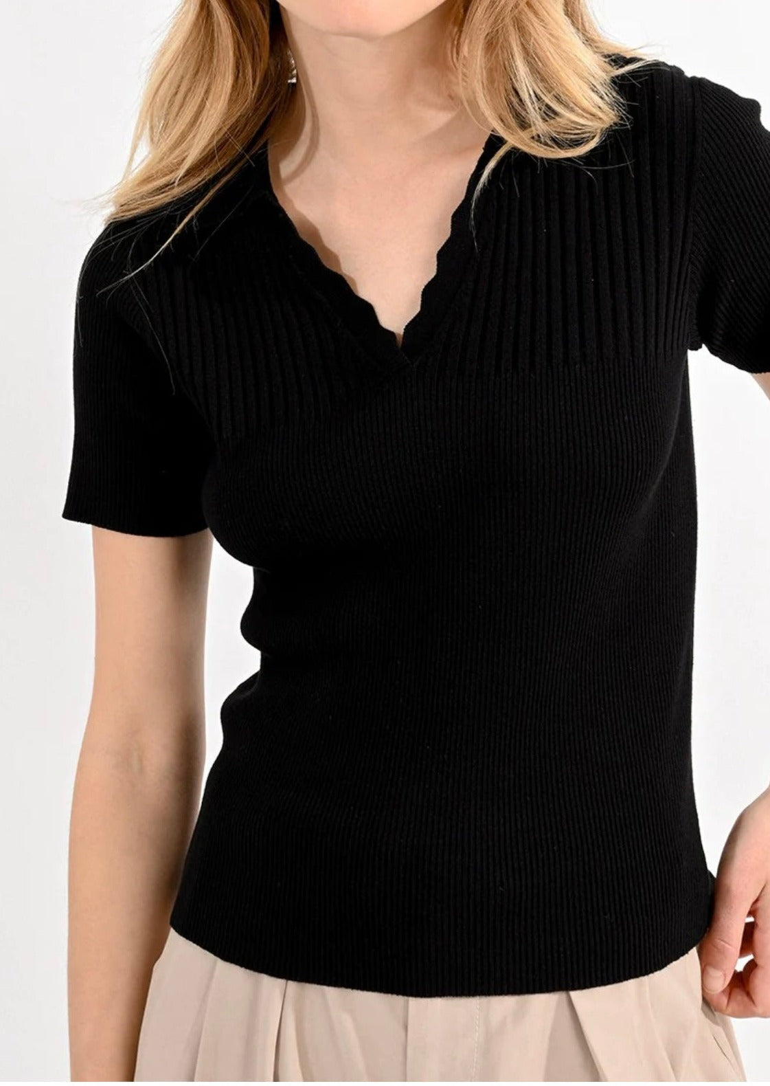 Molly Bracken Ribbed Knit S/S Polo Shirt - Black