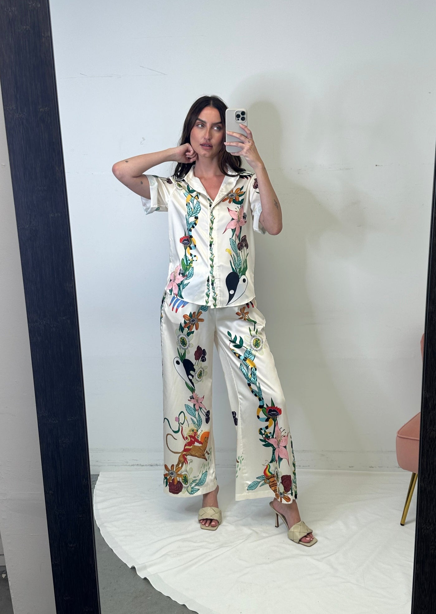 The Pink Door Silky Tropical Print Pant - Ivory