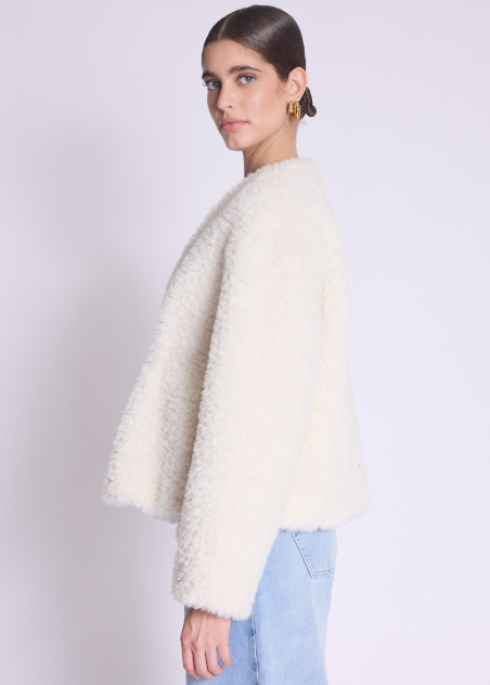 Berenice Shearling Jacket w/ Clasp Ivory