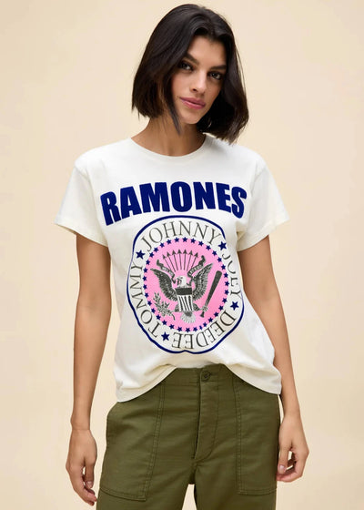 Daydreamer Ramona’s Classic Seal Tour Tee