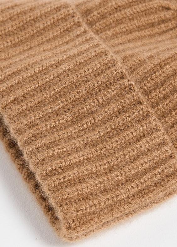 White + Warren Cashmere Luxe Beanie Camel