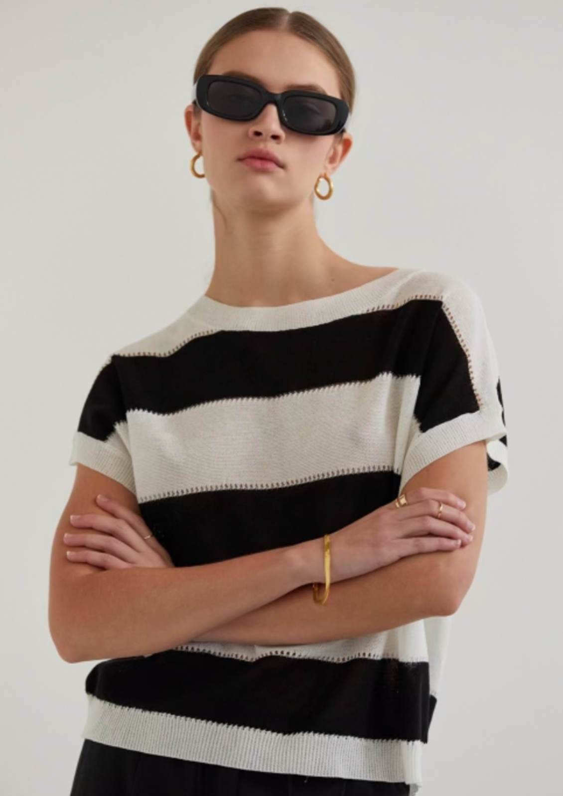 The Pink Door Striped S/S Sweater - Black/White